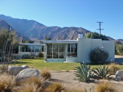 Miller_House,_Palm_Springs,_California